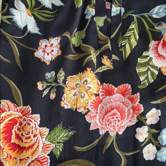 Loft flowy floral blouse, size M - Picture 3 of 3
